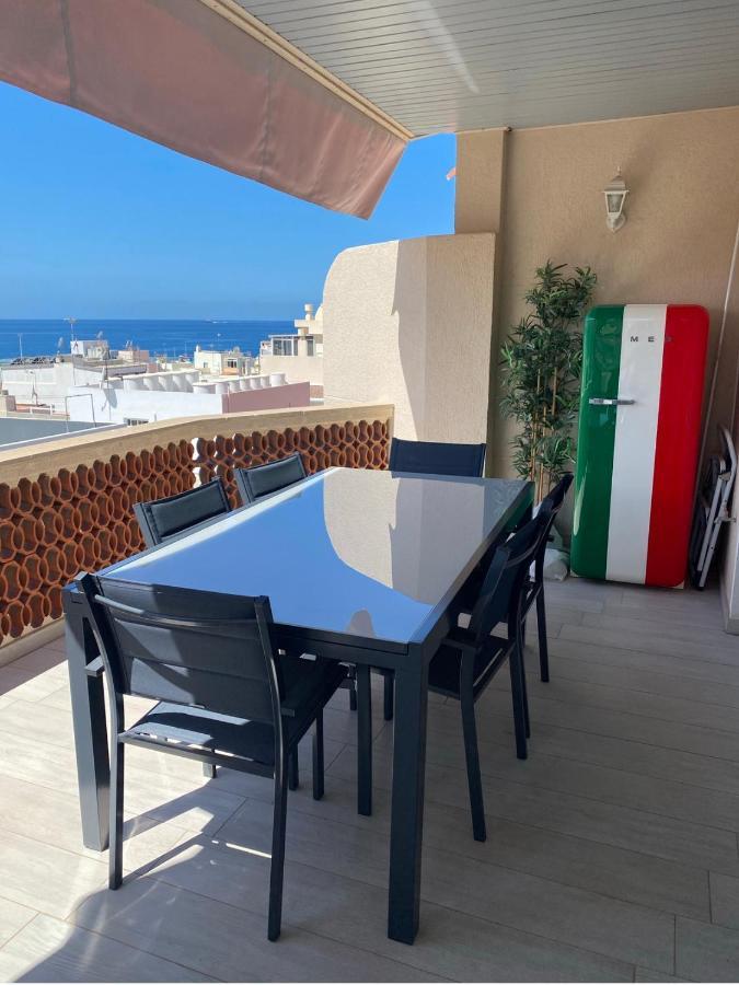 The White Heart House - Attic Sea View Apartamento Los Cristianos  Exterior foto