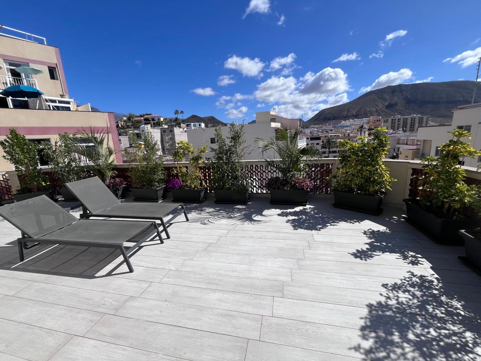 The White Heart House - Attic Sea View Apartamento Los Cristianos  Exterior foto