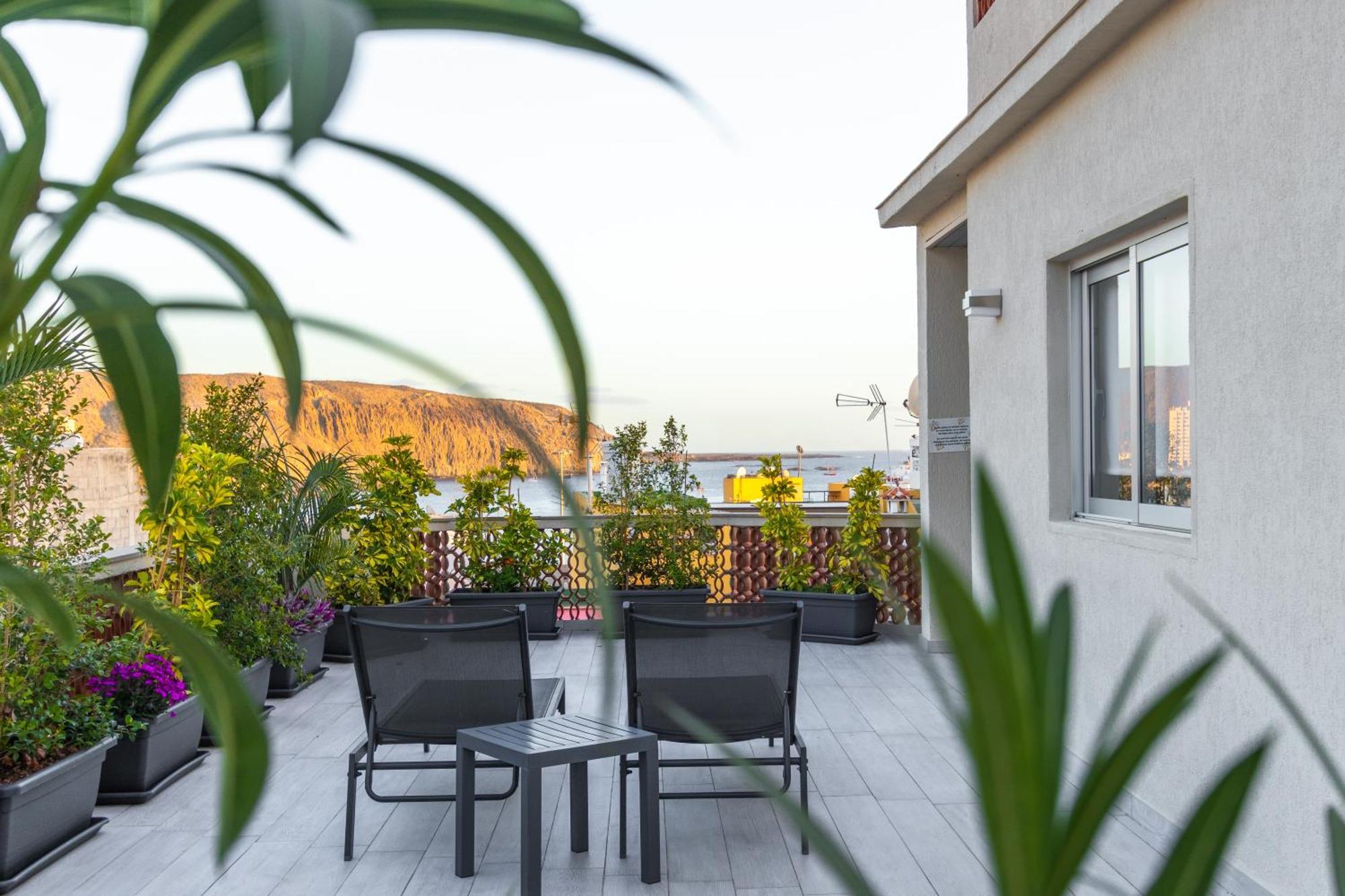 The White Heart House - Attic Sea View Apartamento Los Cristianos  Exterior foto