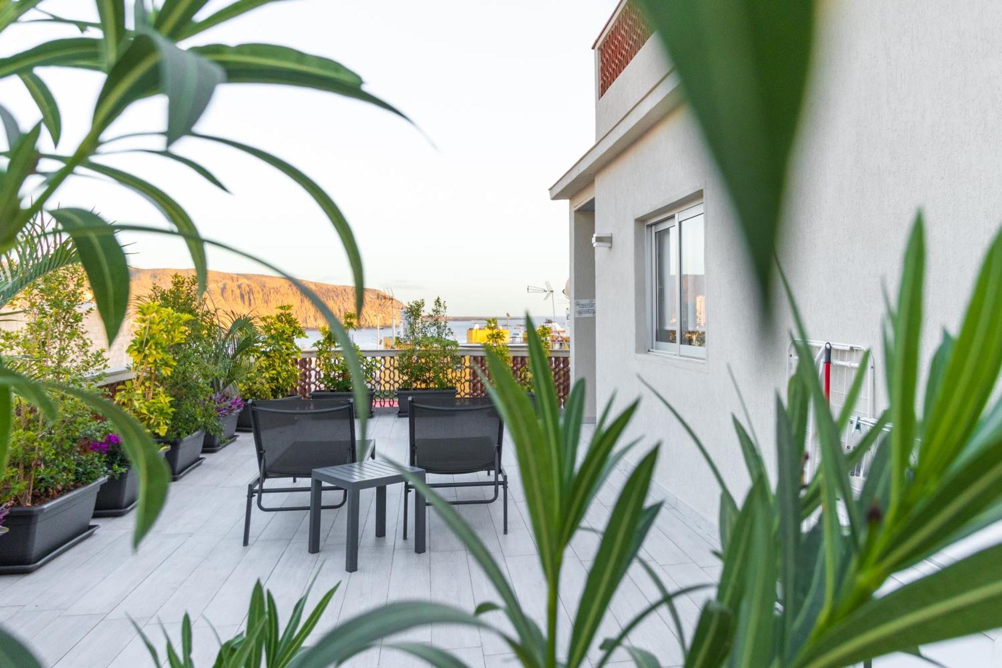 The White Heart House - Attic Sea View Apartamento Los Cristianos  Exterior foto
