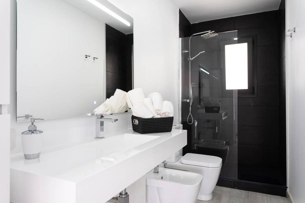 The White Heart House - Attic Sea View Apartamento Los Cristianos  Exterior foto